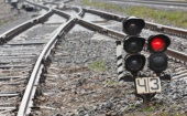 Баловство детей на железной дороге