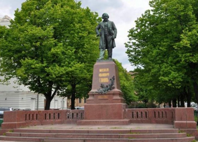 Памятник Михаилу Глинке на Театральной площади | Санкт-Петербург